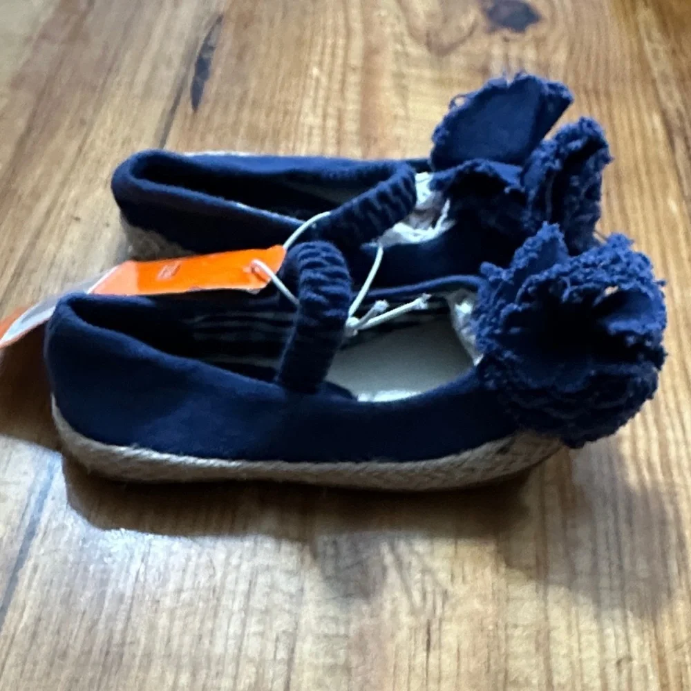 NEW Launch Foot Wear Kids Navy Slippers with Floral Accent